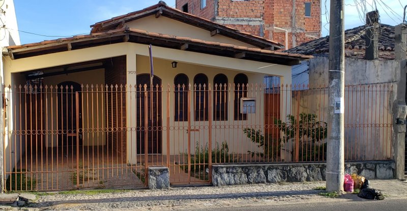 Casa - Venda - Serraria Brasil - Feira de Santana - BA