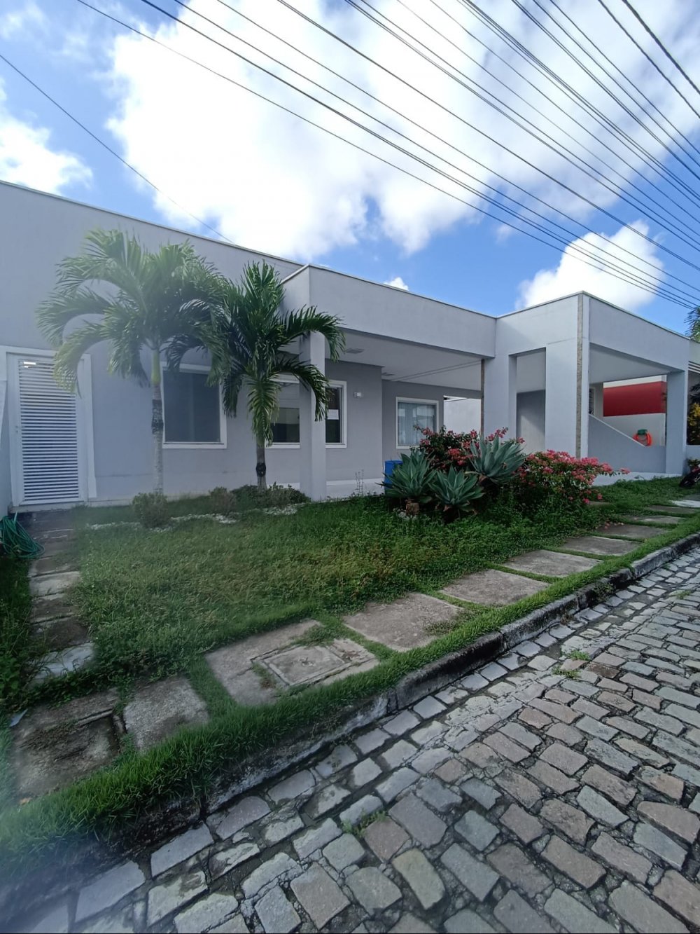 Casa em Condomínio - Venda - Pedra do Descanso - Feira de Santana - BA