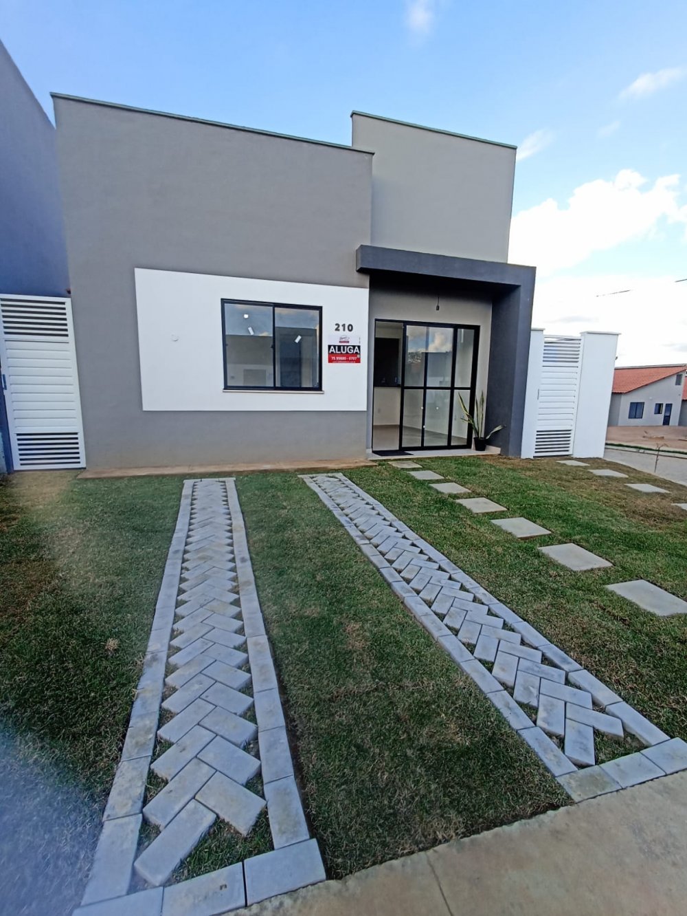 Casa em Condomínio - Aluguel - Registro - Feira de Santana - BA